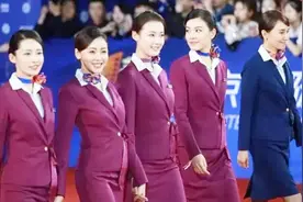 袁泉、张天爱、李沁、张雅玫、杨祺如，谁是《中国机长》最美空姐