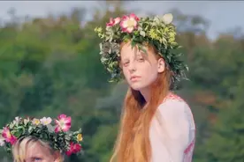 美感十足的恐怖电影：1女4男同游世外桃源，结果无人从这里走出视频封面