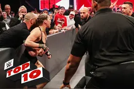 RAW：十大精彩瞬间 隆达罗西的老公布朗现身 强势护妻视频封面