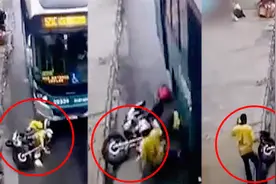 巴西男子骑摩托车载着女友耍帅超车钻车缝，下一秒让他追悔莫及视频封面