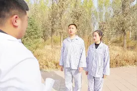 院长问，飞机为啥撞不到星星，精神病患者的回答一个比一个有才