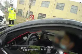 郑州同姓“三兄弟”聚会全喝醉，开车者与车主都被拘视频封面