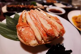 北京专吃贝壳类的居酒屋，2斤松叶蟹580元，美女说好超值视频封面