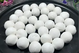 煮汤圆用凉水还是用热水？很多人第一步就做错了，教你正确做法视频封面