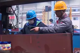 石家庄在行动 劳模勇当先锋——刘志彬：“钢铁裁缝”  匠心巧手视频封面