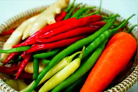 为何自制泡椒不酸且发软？关键做好这3步，酸辣爽脆放一年都不坏