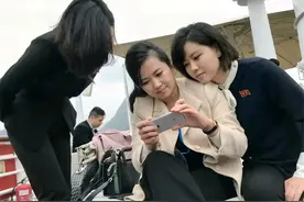 新年伊始 朝鲜歌唱家带来了一组充满希望和祝福的歌曲 2023加油！视频封面