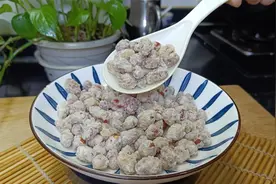香甜酥脆的挂霜花生，做法简单，大人孩子都喜欢，过年做来吃视频封面