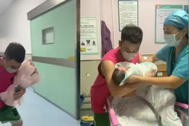 男子产房外得知生的是女儿，开心地原地蹦跳笑着抹泪视频封面