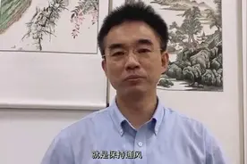 【#吴尊友称吸烟室增加新冠病毒传播风险#】近期视频封面