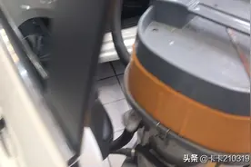 给139马力的2020款14代轩逸吸下灰尘和垃圾