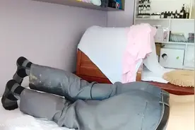 纵使你能扛200斤水泥，未必就能伸直你的腿！😂😂😂视频封面