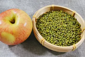 7天瘦10斤，甩掉大肚腩，教你苹果绿豆这样搭配，便宜又实用视频封面