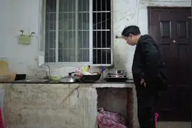 女粉丝说我好吃懒做，不知道哪只眼睛看我懒了，我每天起得比鸡早