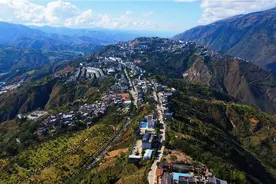 无人机航拍红河县城，500米高空下，红河县城这么美，漂亮视频封面