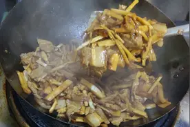 家常版竹笋炒五花肉，酒店大厨教你做视频封面