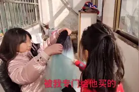 网购一大把马尾巴毛给侄女编辫子，过程虽然很痛苦但是成品太棒了视频封面