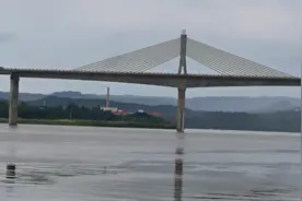 南充市全景，南充七桥，都京港，四桥，老桥，金融中心（230米）视频封面