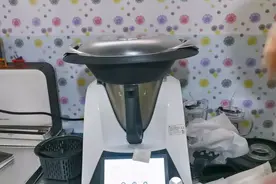 开箱多功能料理机，实现厨房无油烟煮妇终于自由了，也太强大了吧视频封面