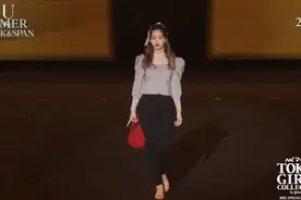美女春夏穿搭配推荐,这个牌子衣服真的很完美，(东京品时装秀)视频封面