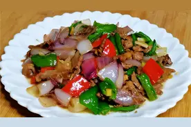 洋葱炒肉怎么做好吃，掌握方法，鲜香下饭又下酒，上桌次次都光盘视频封面