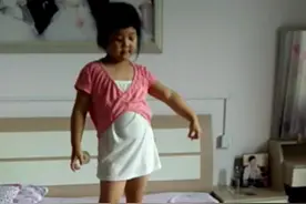 偶然翻到范小姐5岁的视频  转眼居然跟我一样高了视频封面