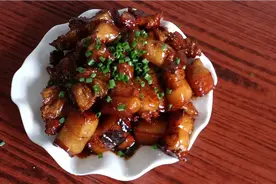 今天来份江西版的红烧肉，味道还不错，简单好学