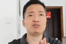 拼多多人工客服一直联系不上，排队几十人，人工客服电话打不通？