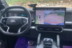 20万买国产越野方盒子捷途旅行者2.0t+8at，内饰及功能详细介绍。视频封面