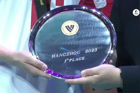 天津女排世俱杯获铜牌，李盈莹王艺竹双星闪耀视频封面