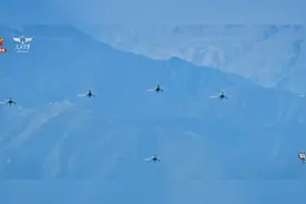 中埃空军联训圆满结束 运20带领歼10战机飞越雪山回国视频封面