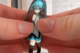 橡皮泥捏初音未来 这个初音未来是橡皮泥做的#初音未来 #手办初音未来视频封面