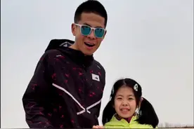 跑21公里回丈母娘家，媳妇和孩子一路陪伴，感觉不到累#跑步#马拉松#体育生#Vomero18视频封面