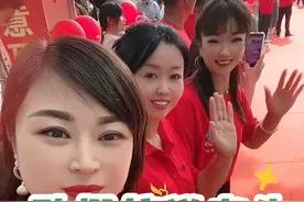 今天来耿棚接送考生，送考的场面太震撼太感人了！我接的几个女同学都感动哭了，说要好好考，明年再来看他们！十年磨一剑，同学们加油💪#以梦为马不负韶华 #又是一年毕业季视频封面