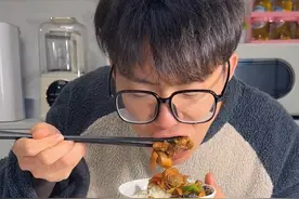 黄焖鸡塌房了？不如自己在家做，香到邻居来敲门！#黄焖鸡米饭 #糊弄女朋友美食