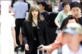 关于Lisa的穿搭，真的超好看#ootd穿搭 #穿搭 #美出高级感视频封面