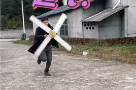 家里改装这样一台风力发电机很实用！ 用废品改造了风力发电机后，发现这次的效率让我很意外！#手工 #变废为宝 #diy视频封面