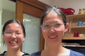 有一种情叫手足深情。有一种爱，叫长姐如母。生活奇奇怪怪 总有人陪你可可爱爱 愿我们能一直相亲相爱 彼此陪伴… 有姐姐可真好啊… 我有一个晶姐 还有一个芳姐😳😳那么幸运怎么能不爱自己…@泽西岛岛主 #内容太过真实