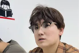 班级来了新同学！视频封面