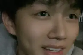 我不是屌丝我只是为了研究屌丝而伪装成屌丝的成年人视频封面