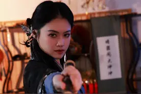 今天教大家做南昭蝴蝶抓夹的发型，难度一星，需要发量适中。 #手工diy #簪娘 #汉服 #圆你一个武侠梦 #古风头饰视频封面