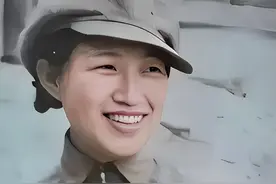 抗日女兵刘守玟，牺牲66年后英魂才回故里，在葬礼上全族磕头跪拜图片