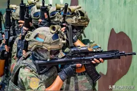 承前启后，86式自动步枪，解放军部队，为何直接没有装备？图片