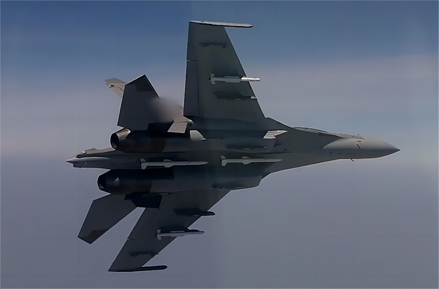 台军“最强战机”现身，被美国人一番折腾，终于赶上歼10C了