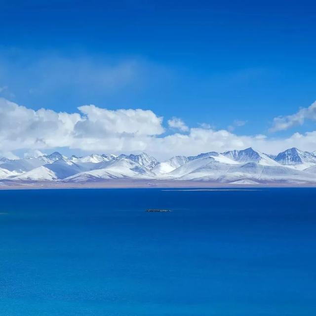 西藏没有海，却收集了世间所有蓝
