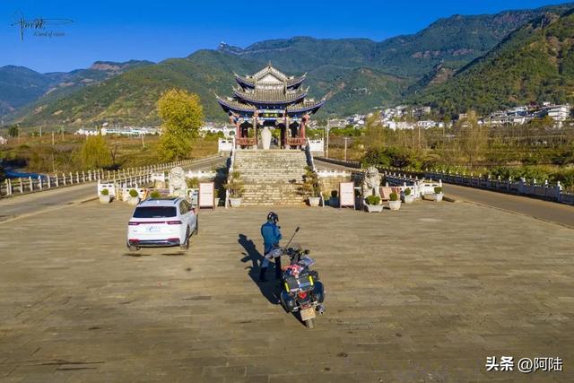 借明代古桥“洗心”悟禅，悄然感受大理鸡足山的名不虚传