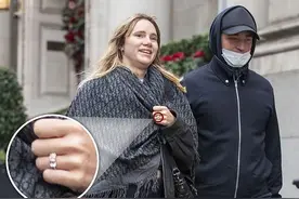 暮光男主买33万钻戒求婚成功！多年情路坎坷，终摆脱"绿帽魔咒"？图片