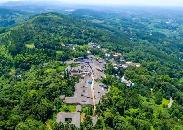 隆昌市高峰寺：千年古刹的传奇与新生