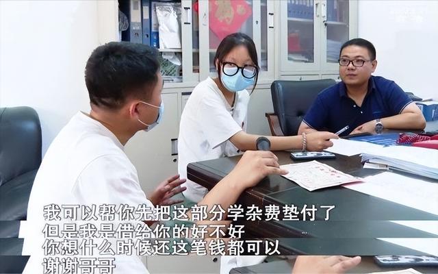 捐肾救妻的模范丈夫，12年后住院发现双肾都在，子女表示无法接受