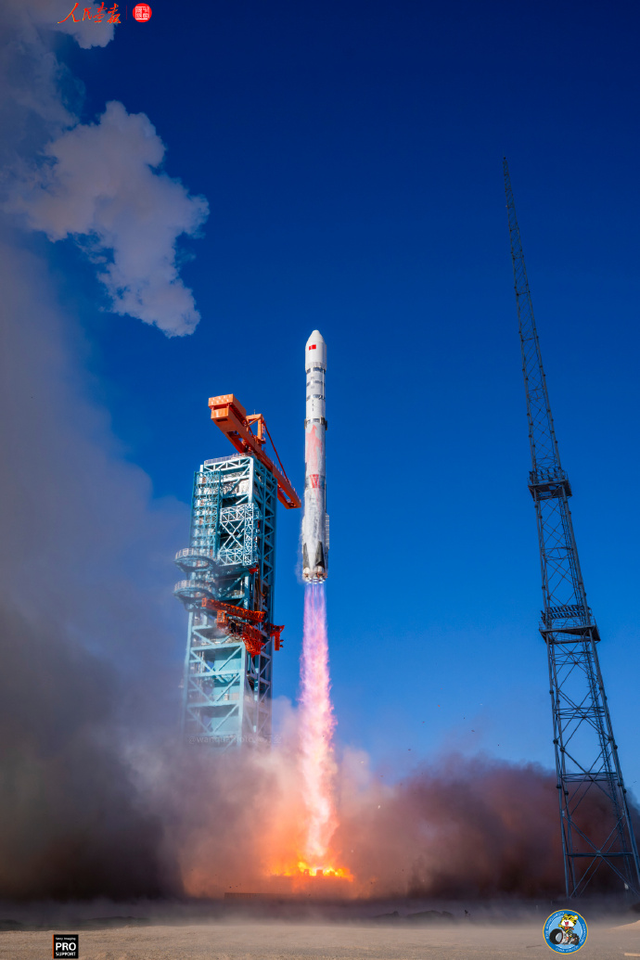 二级顺利入轨，一级落地坠毁	，朱雀三号首飞到底成功还是失败？